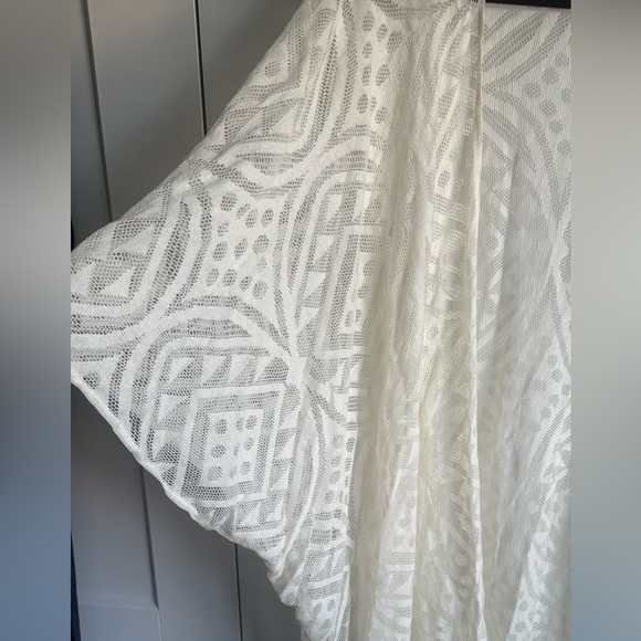NWOT American Eagle Ivory Lace Kimono/Swim Cover Up - one size - Picture 4 of 6